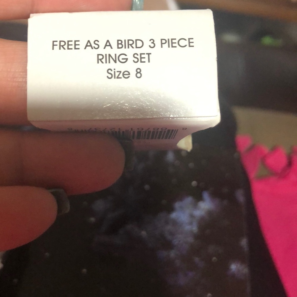 Avon ring - Picture 7 of 7